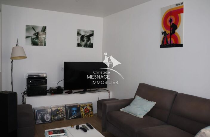 À vendre chez Christelle Mesnage Immobilier, Au 1er étage d' — photo 4