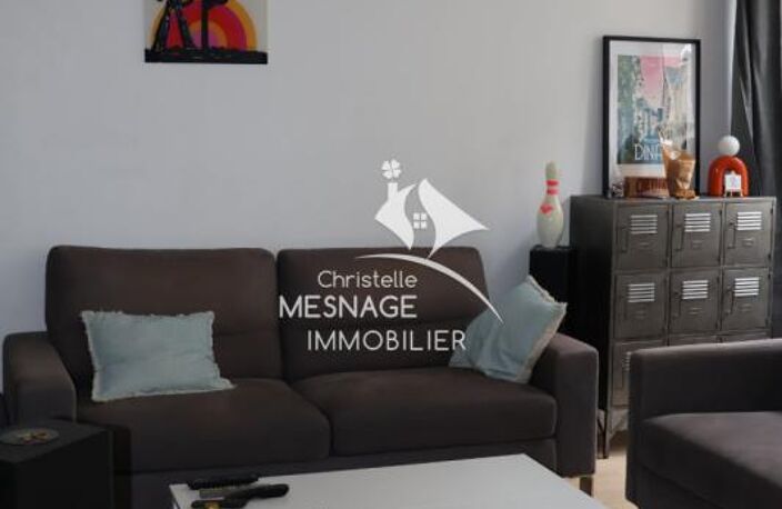 À vendre chez Christelle Mesnage Immobilier, Au 1er étage d' — photo 5