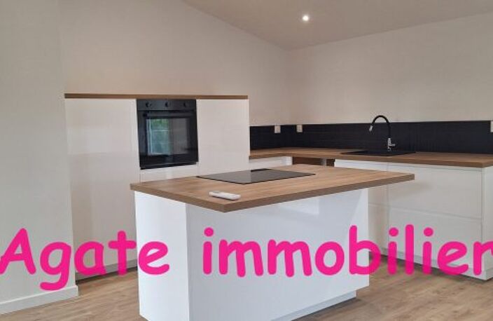 MAISON EN PIERRE ENTIEREMENT RENOVEE A ST SYMPHORIEN — photo 2