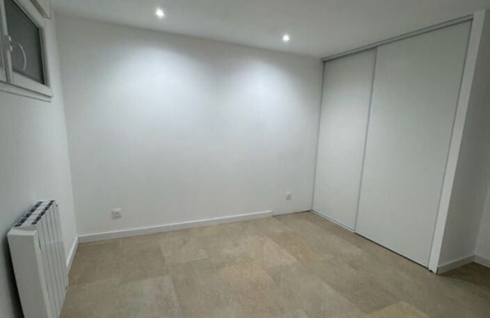 T2 — photo 2