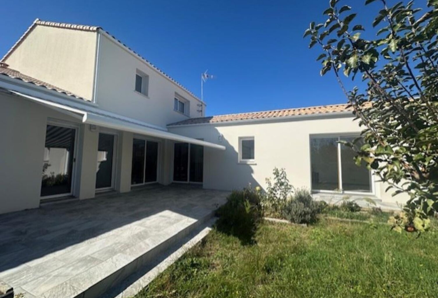 Les Sables d'Olonne - Maison contemporaine 160 m² à La Chaume avec double garage — photo 1