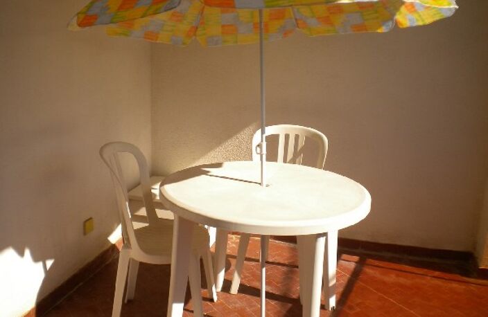 Vente appartement 1 pièce 30 m² Bandol (83150) — photo 2