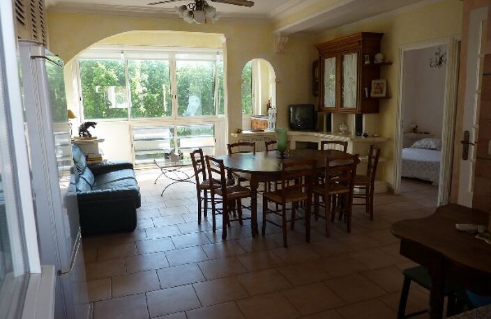 Vente appartement 3 pièces 48 m² Sanary-sur-Mer (83110) — photo 2