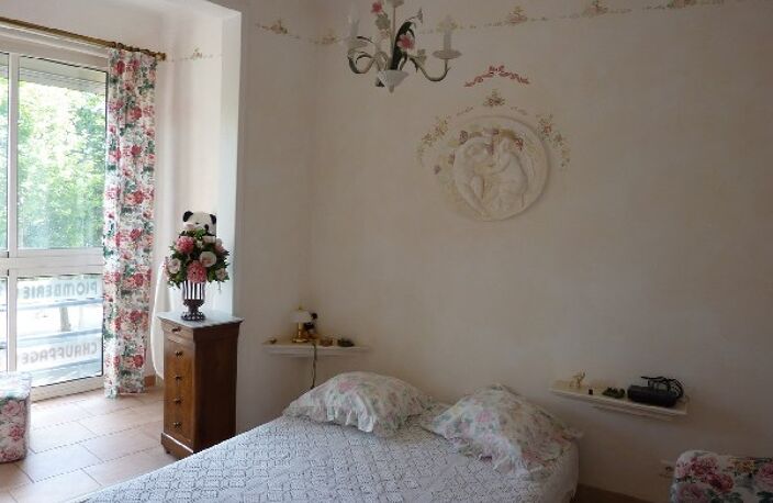 Vente appartement 3 pièces 48 m² Sanary-sur-Mer (83110) — photo 3