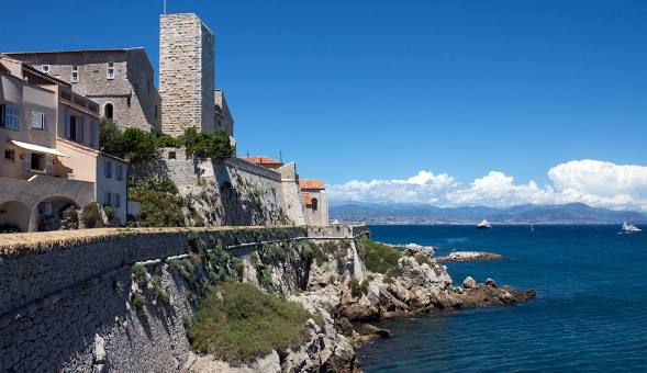 Immobilier à Antibes (06), les derniers chiffres de 2025