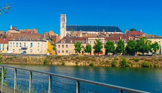 Immobilier à Chalon-sur-Saône (71100) : la ville bourguignonne qui séduit à nouveau