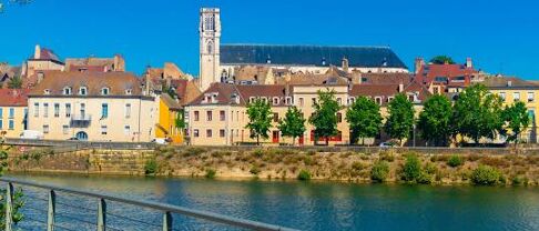 Immobilier à Chalon-sur-Saône (71100) : la ville bourguignonne qui séduit à nouveau