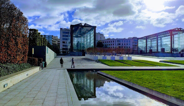 Immobilier à Paris 15e (75015) résidentiel, lumineux, familial et incroyablement recherché : le Paris où l’on reste
