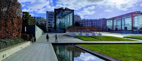 Immobilier à Paris 15e (75015) résidentiel, lumineux, familial et incroyablement recherché : le Paris où l’on reste