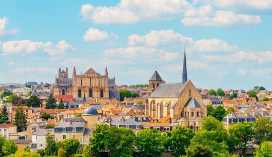 Immobilier à Poitiers (86000) : un marché attractif, abordable et en pleine mutation