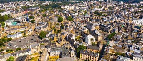 Immobilier à Saint-Brieuc (22000) en 2025 : la ville bretonne qui séduit par sa renaissance
