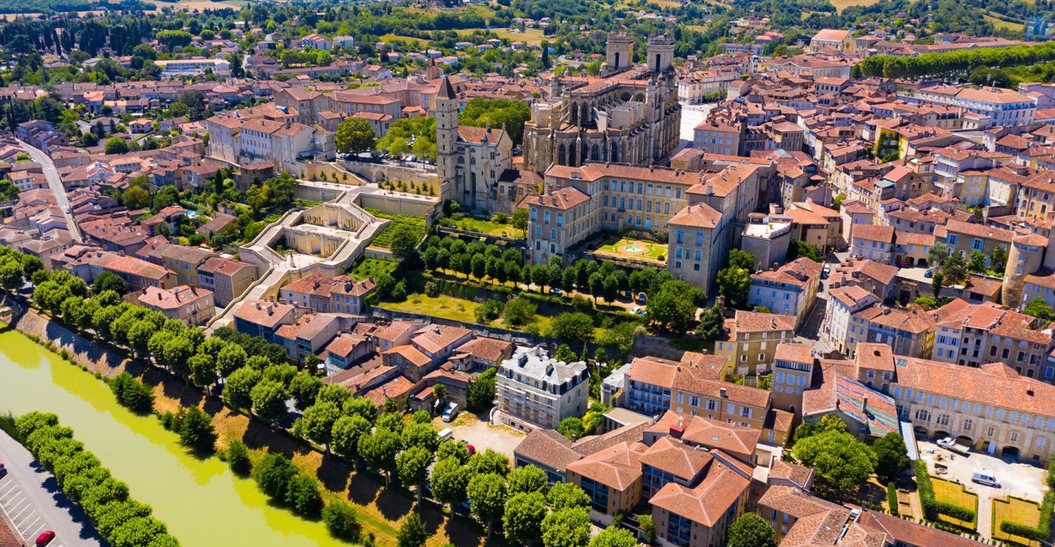 Immobilier Gers (32) : prix au m², villes, tendances 2026