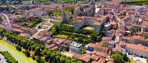 Immobilier Gers (32) : prix au m², villes, tendances 2026