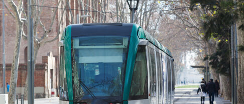 Acheter un bien immobilier entre Lyon et Villeurbanne : le trambus TB12, nouveau moteur de valorisation
