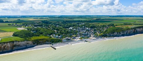 Location maisons : ces villages français qui transforment les ponts de mai en escapade joyeuse