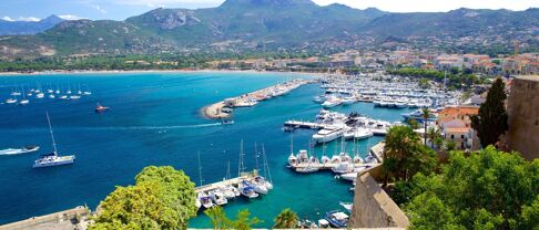 Immobilier à Calvi en 2026 : pourquoi cette ville corse attire toujours autant les acheteurs ?