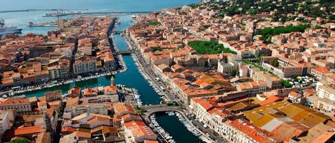 Vivre à Sète : entre mer et investissement immobilier, pourquoi cette ville méditerranéenne attire de plus en plus d’acheteurs
