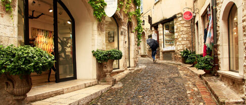 Immobilier à Saint-Paul-de-Vence en 2026 : quels prix au m², quels loyers et où acheter ?